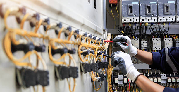 Professional Electrician technician working in Hampton, SC